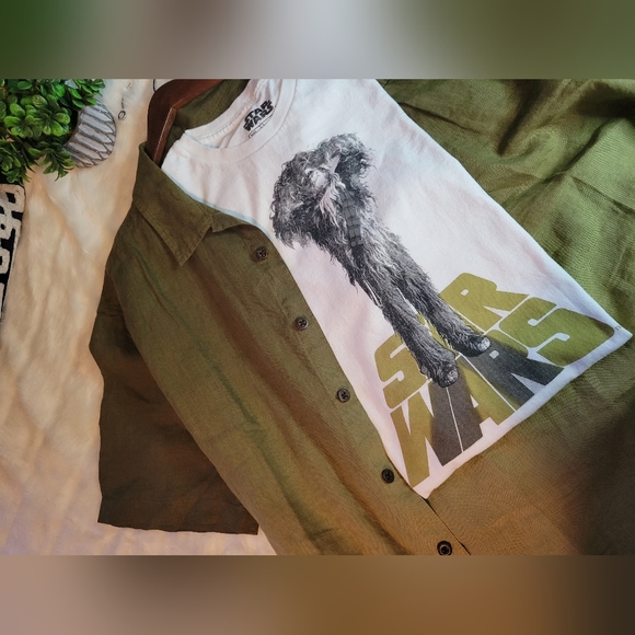 Star Wars | Chewbacca Title Logo Tee | Short Sleeve | Men's Large - Picture 7 of 10